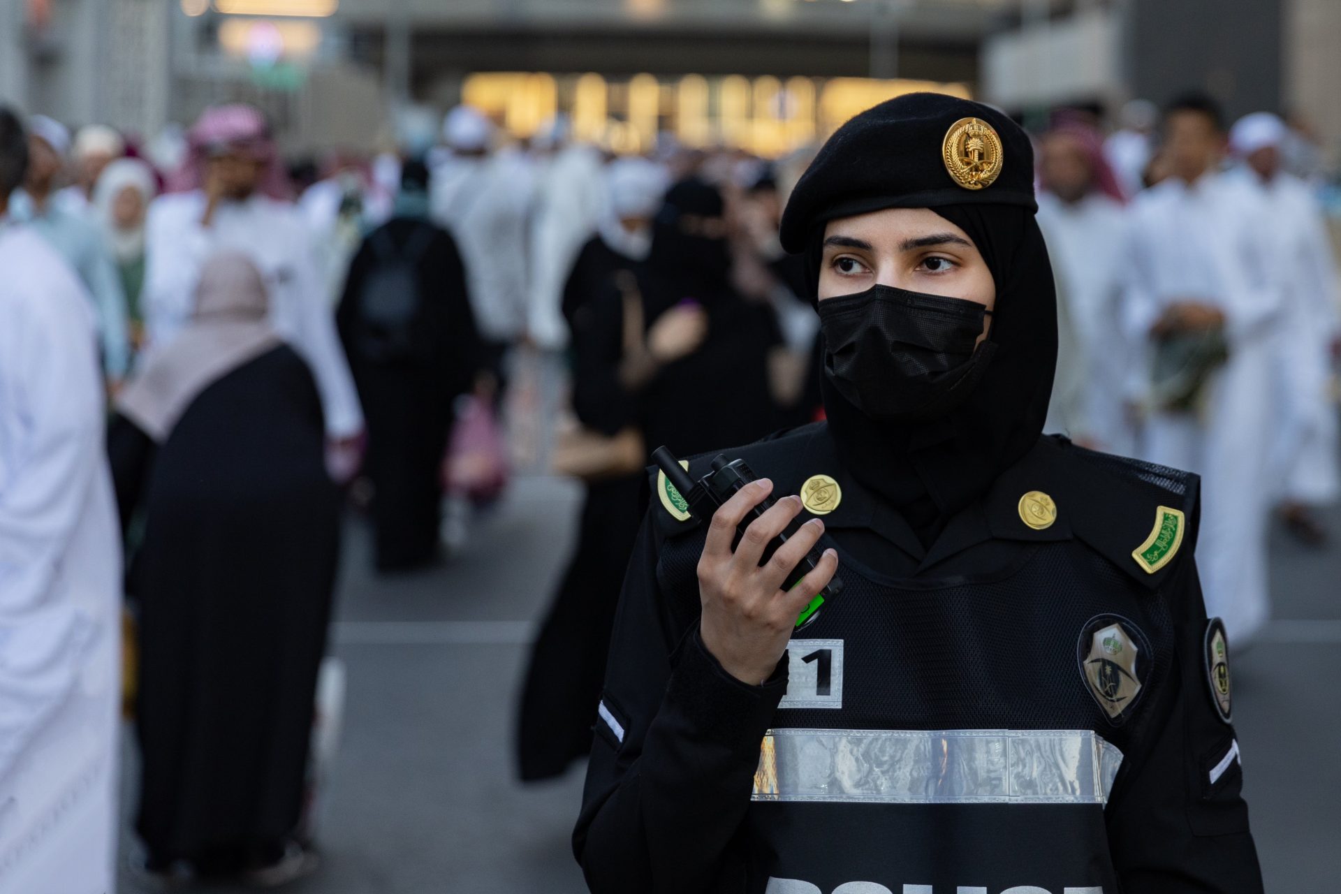saudi-deploys-female-police-to-kaaba-in-mecca-during-ramadan-defence